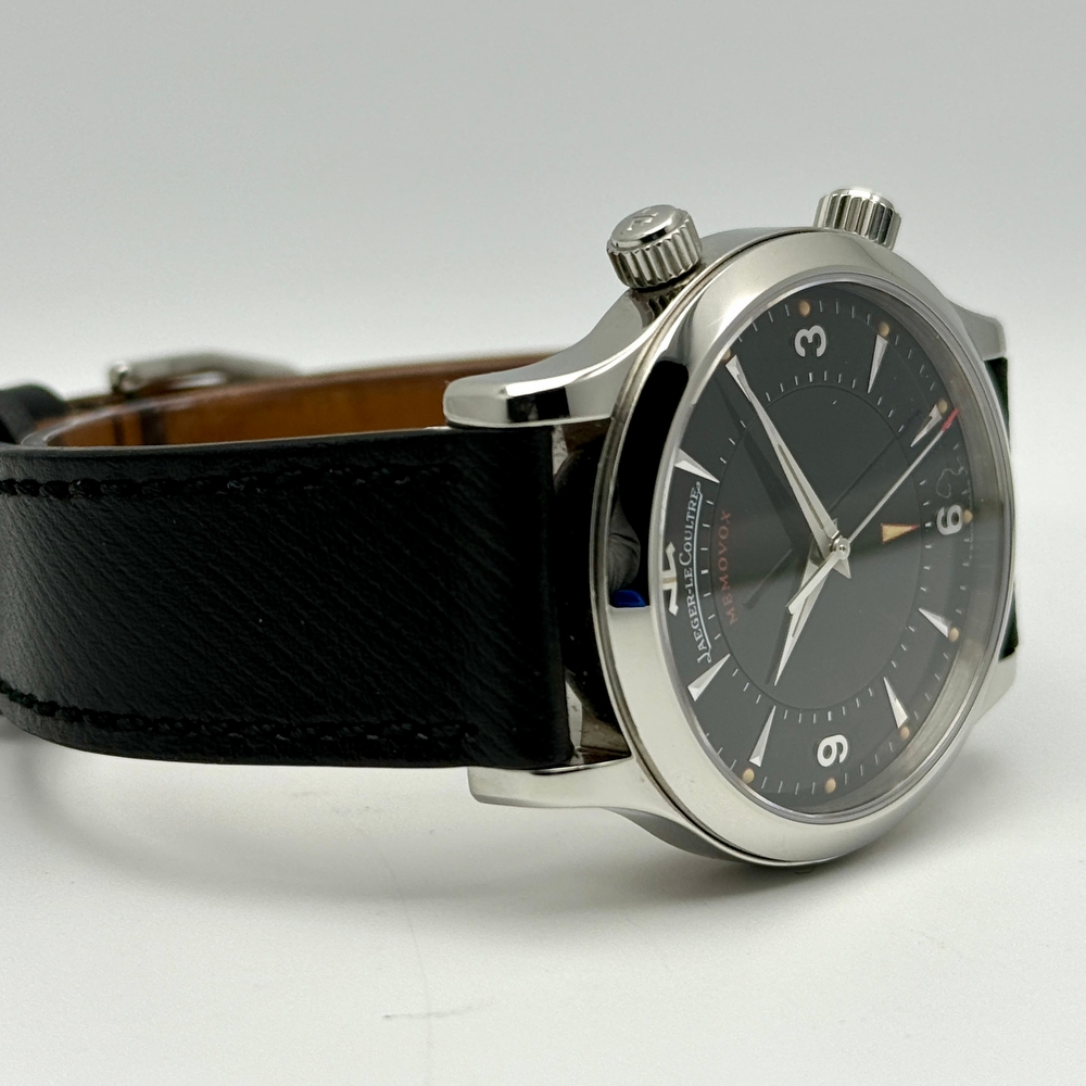 Jaeger-LeCoultre Master Memovox 