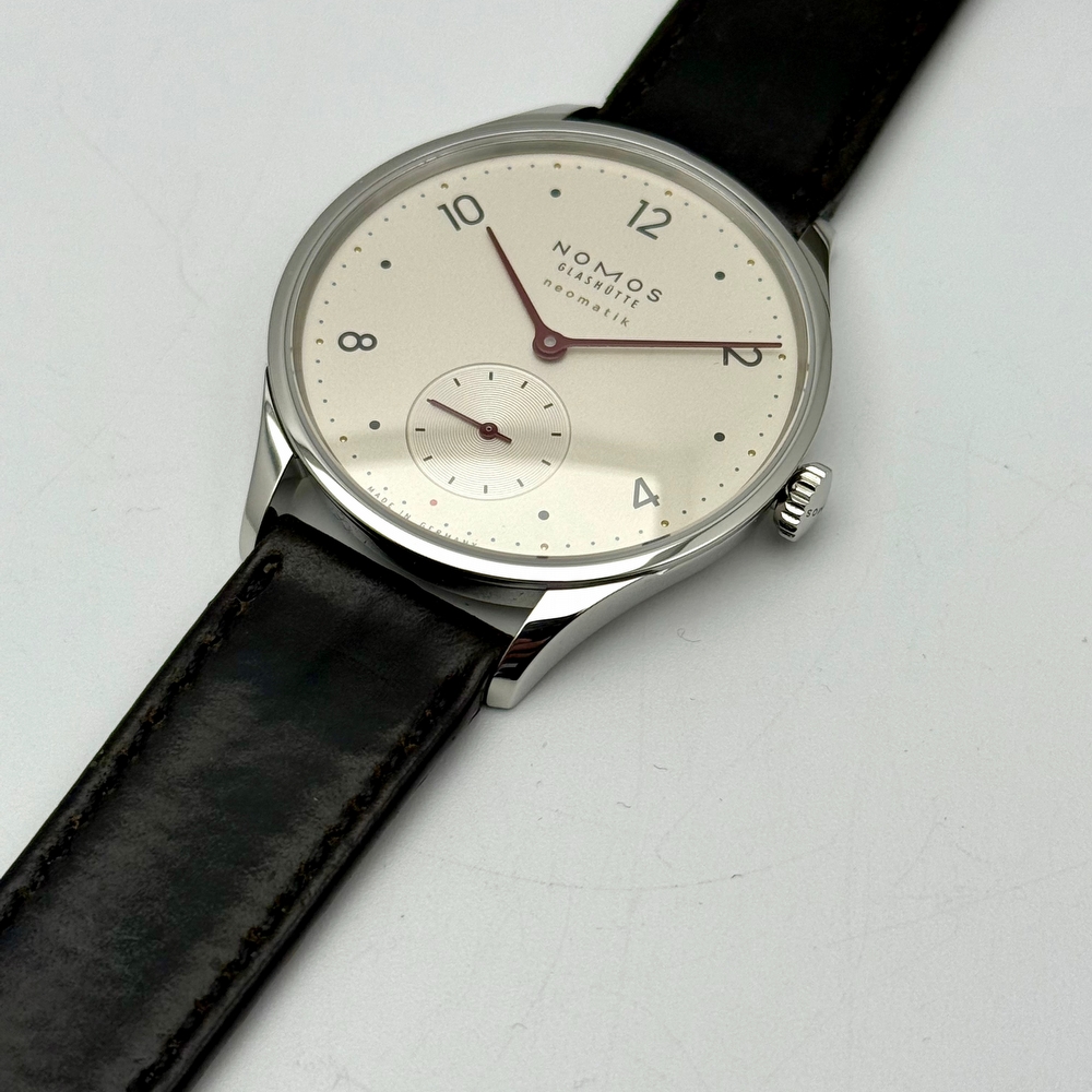 Nomos Minimatic
