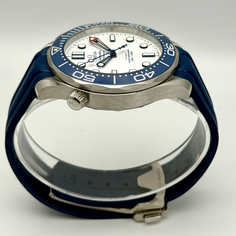 Omega Seamaster America's Cup Edition
