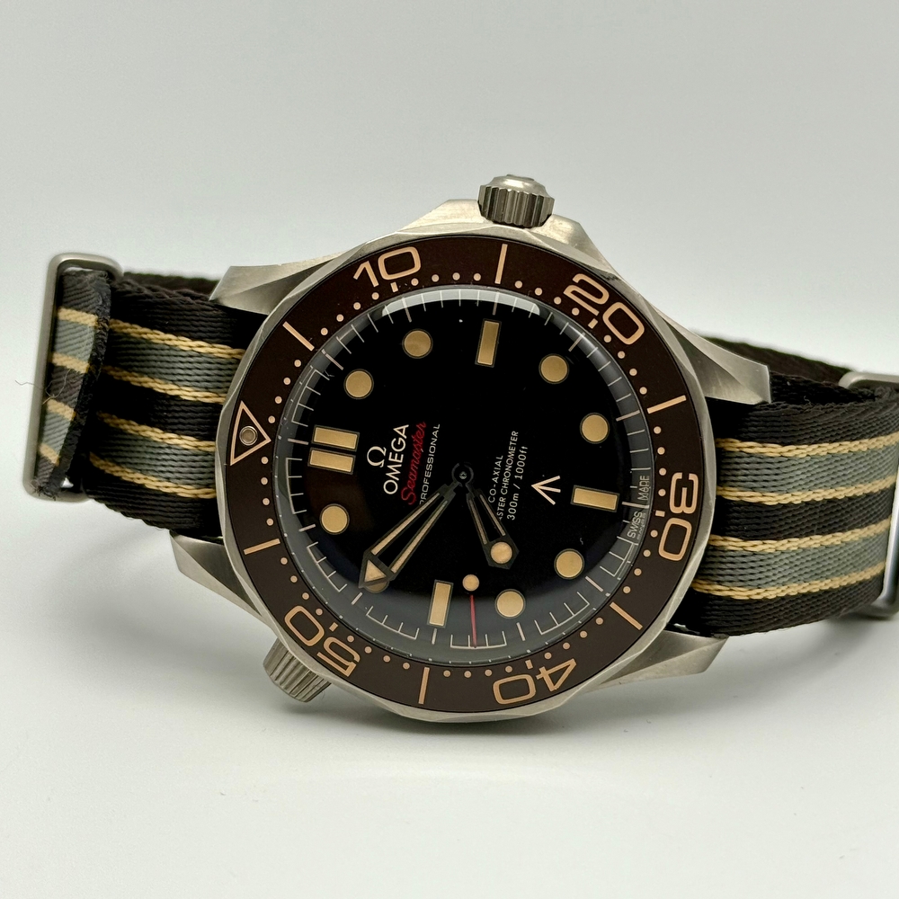 Omega Seamaster Diver 007 Edition