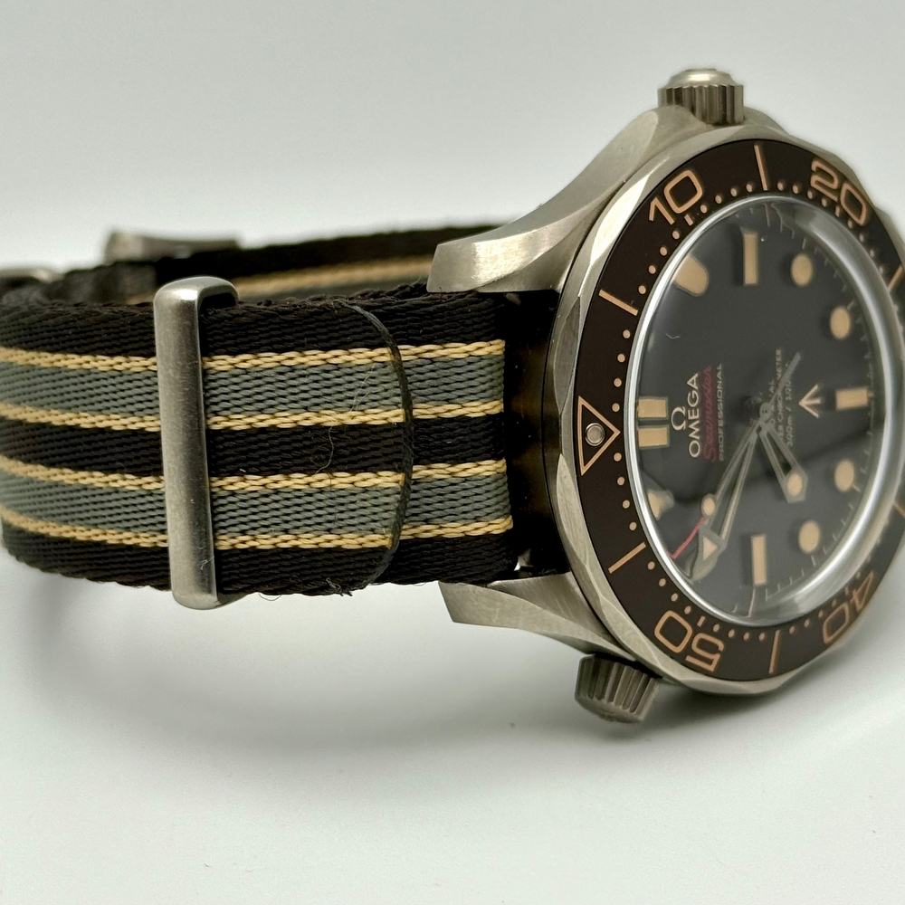 Omega Seamaster Diver 007 Edition