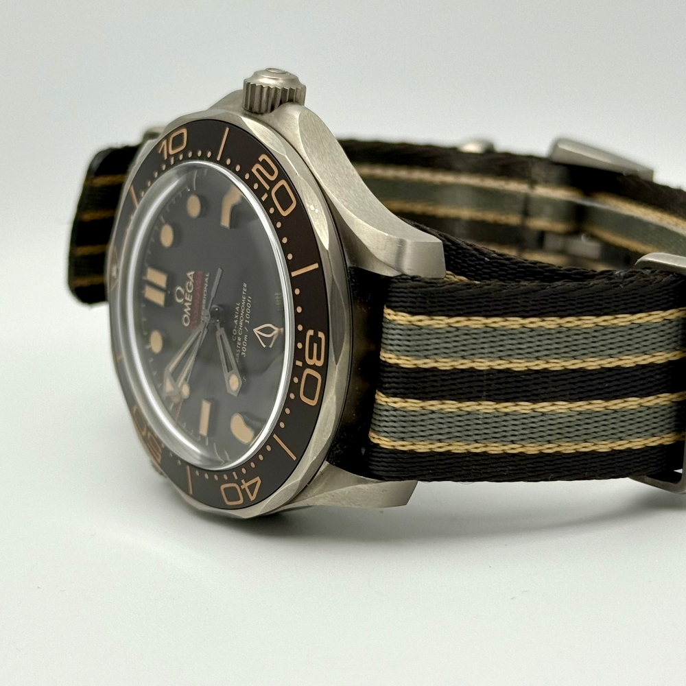 Omega Seamaster Diver 007 Edition
