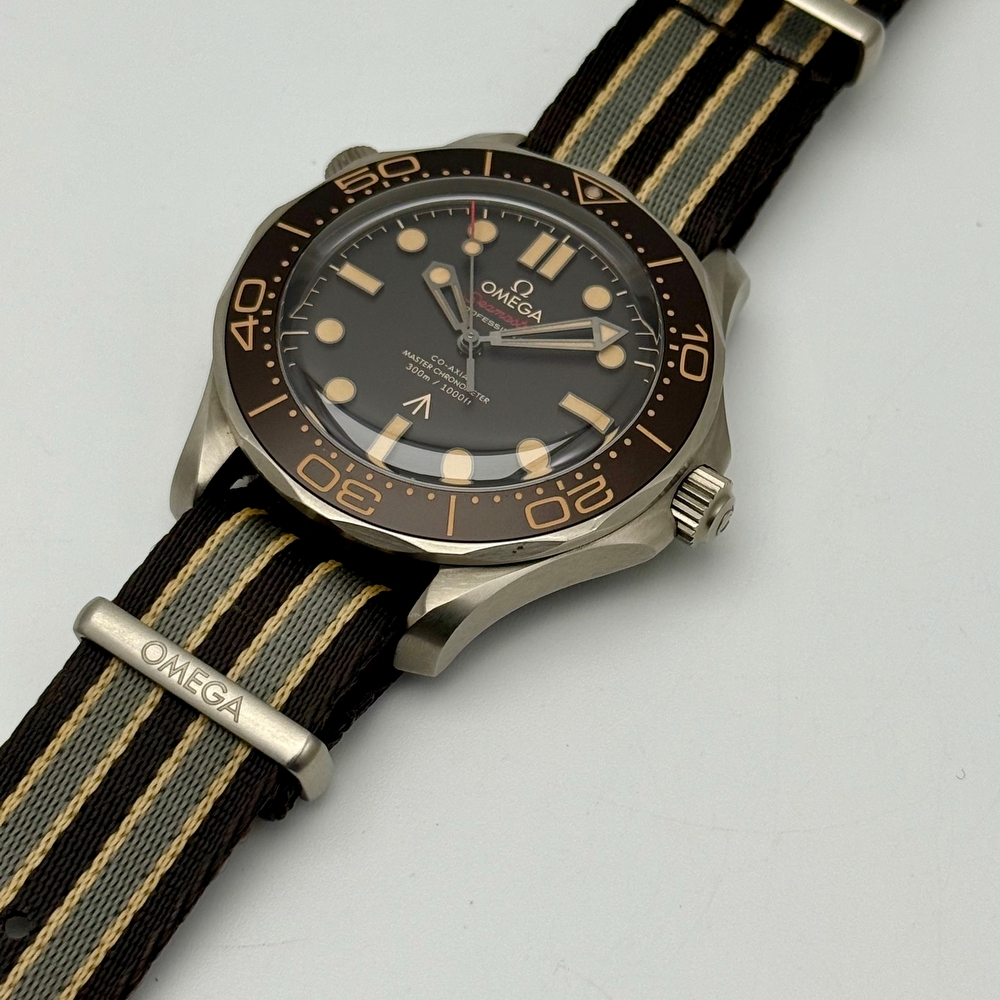 Omega Seamaster Diver 007 Edition