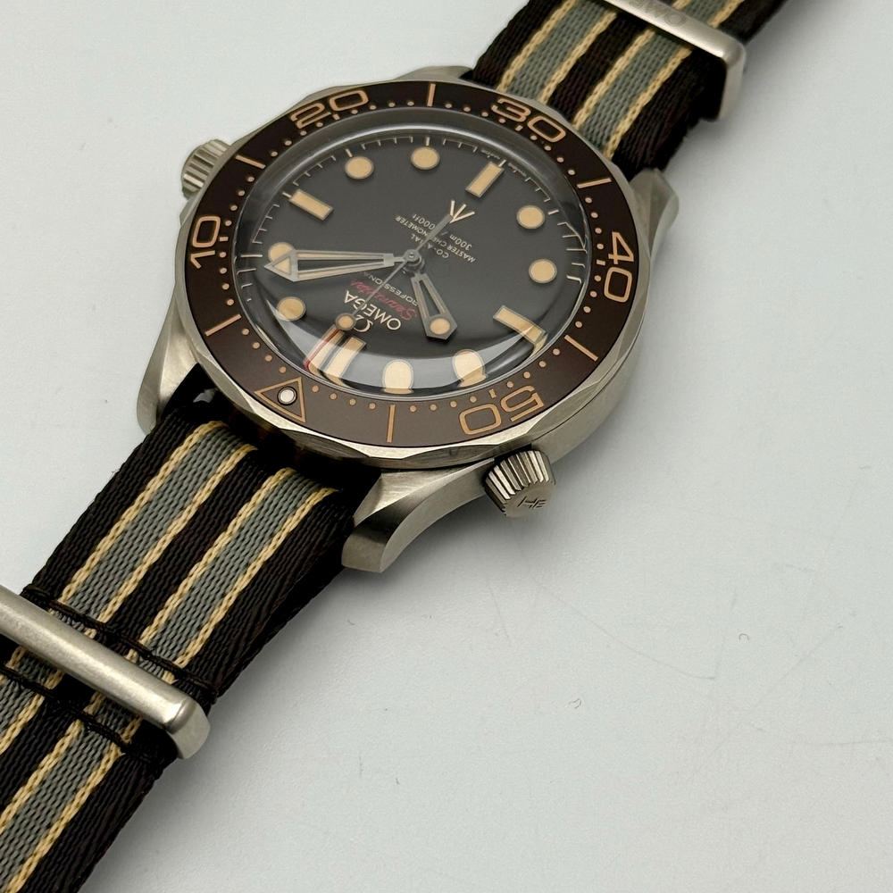 Omega Seamaster Diver 007 Edition