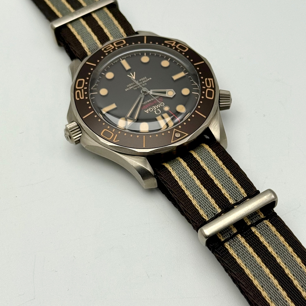 Omega Seamaster Diver 007 Edition