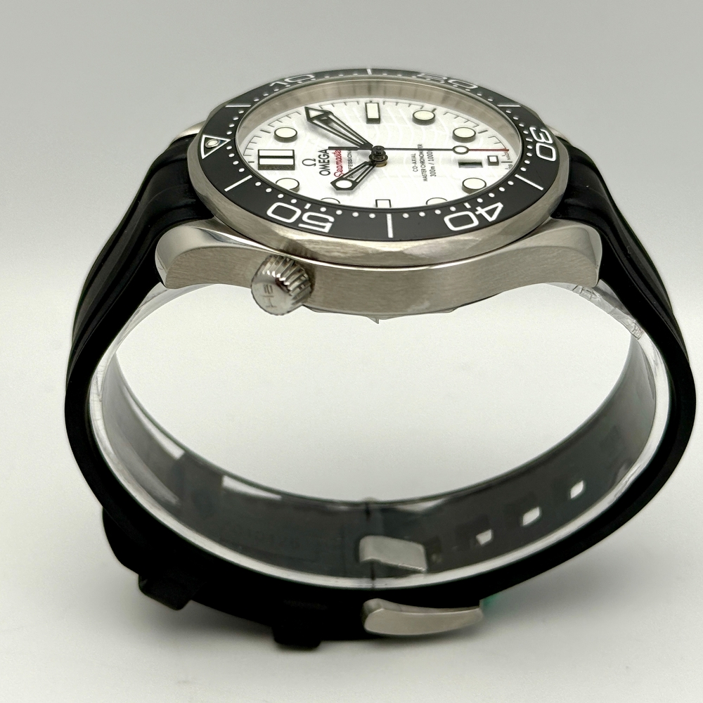 Omega Seamaster Diver 300M