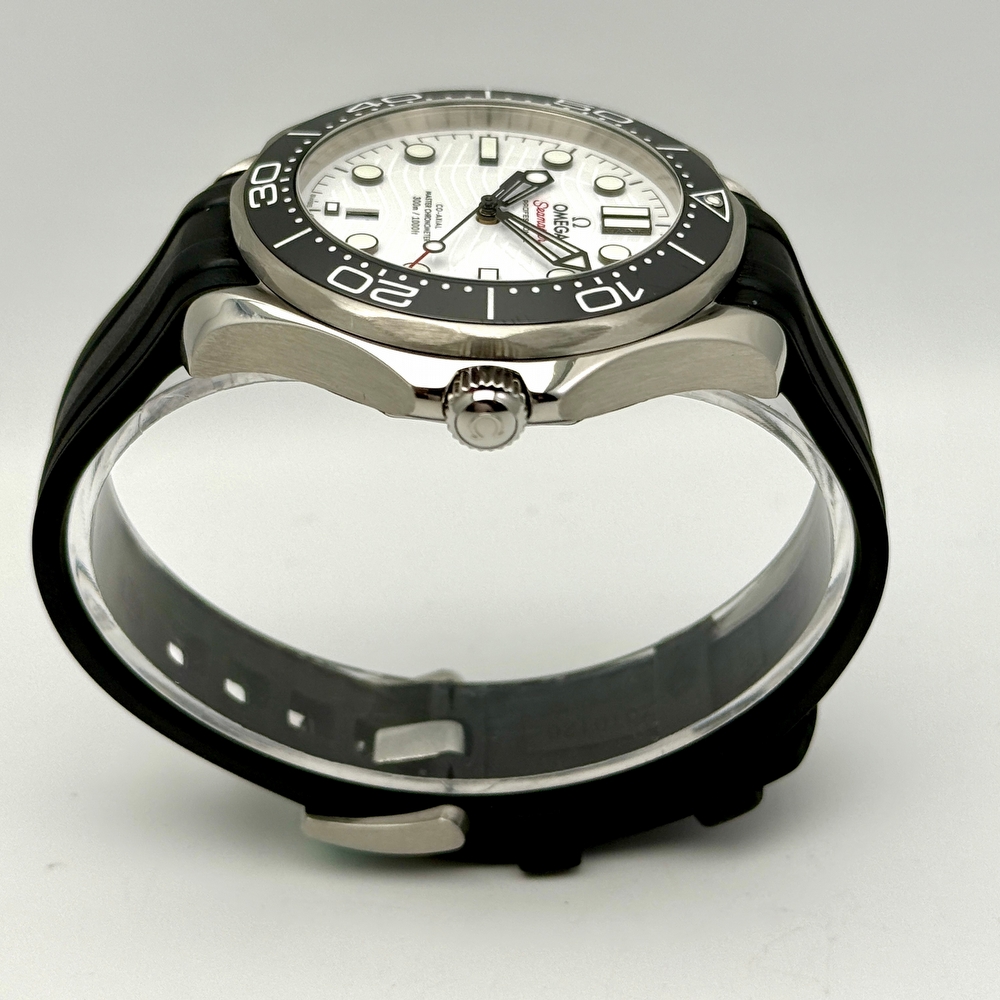 Omega Seamaster Diver 300M