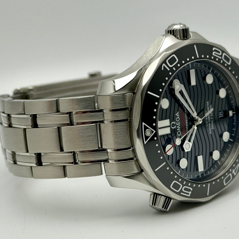 Omega Seamaster Diver 300M 