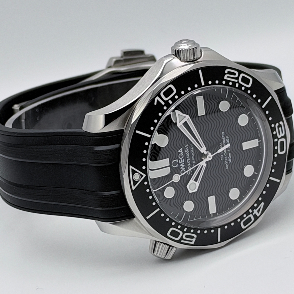 Omega Seamaster Diver 300M Co-Axial Master Chronometer No-Date
