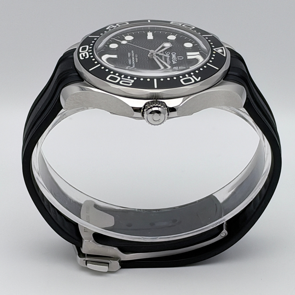 Omega Seamaster Diver 300M Co-Axial Master Chronometer No-Date