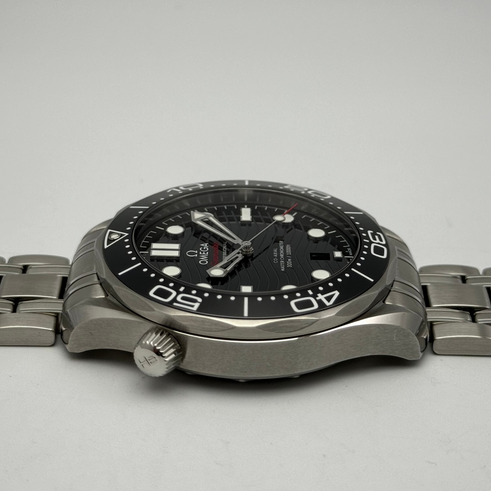OMEGA SEAMASTER DIVER 300M CO AXIAL MASTER CHRONOMETER BLACK