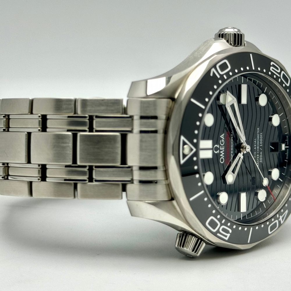 OMEGA SEAMASTER DIVER 300M CO AXIAL MASTER CHRONOMETER BLACK