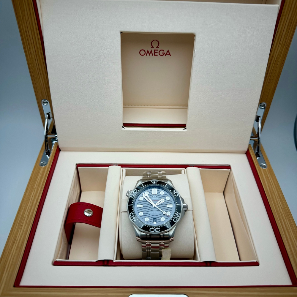 OMEGA SEAMASTER DIVER 300M CO AXIAL MASTER CHRONOMETER BLACK