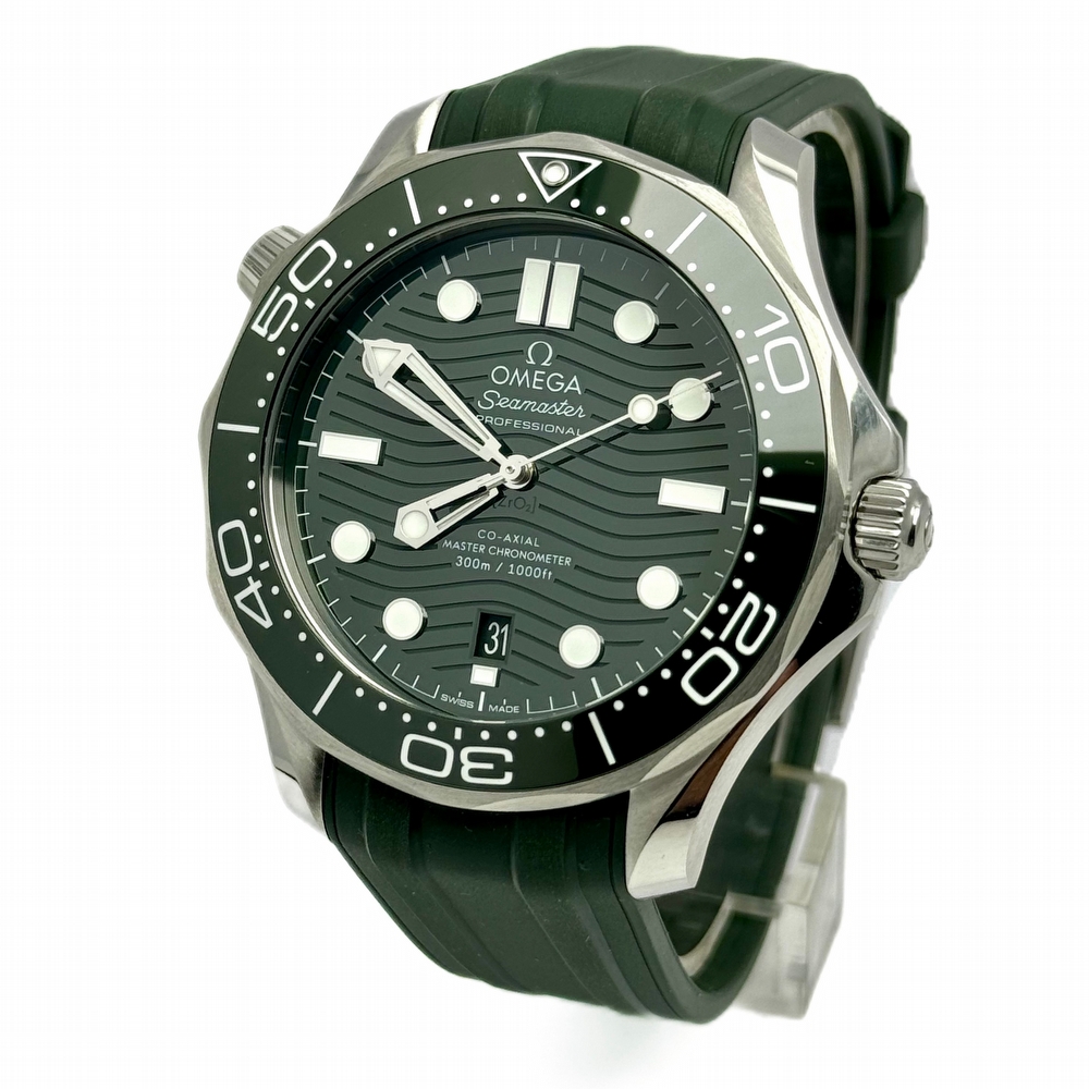 Omega Seamaster Diver 300M Green Rubber 