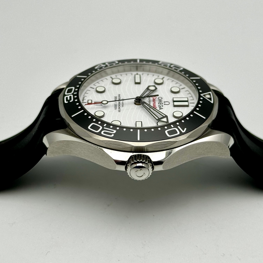 Omega Seamaster Diver 300M Master Chronometer
