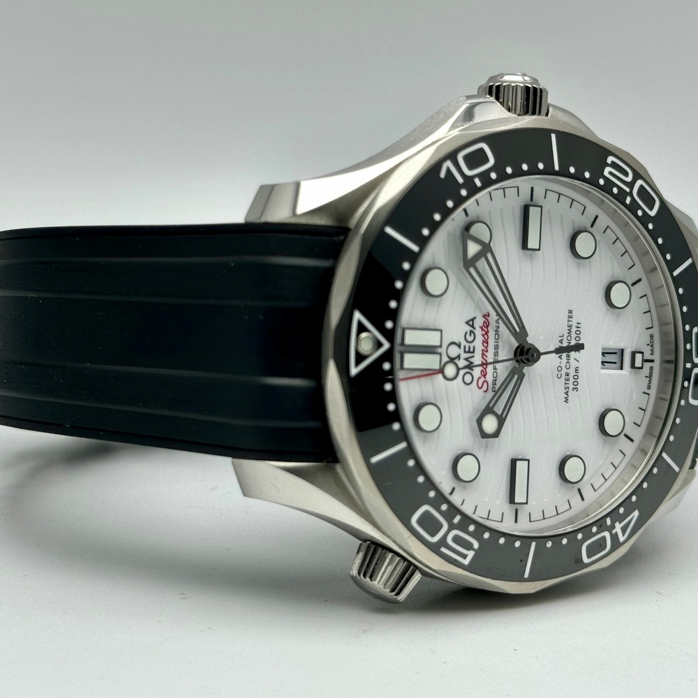Omega Seamaster Diver 300M Master Chronometer