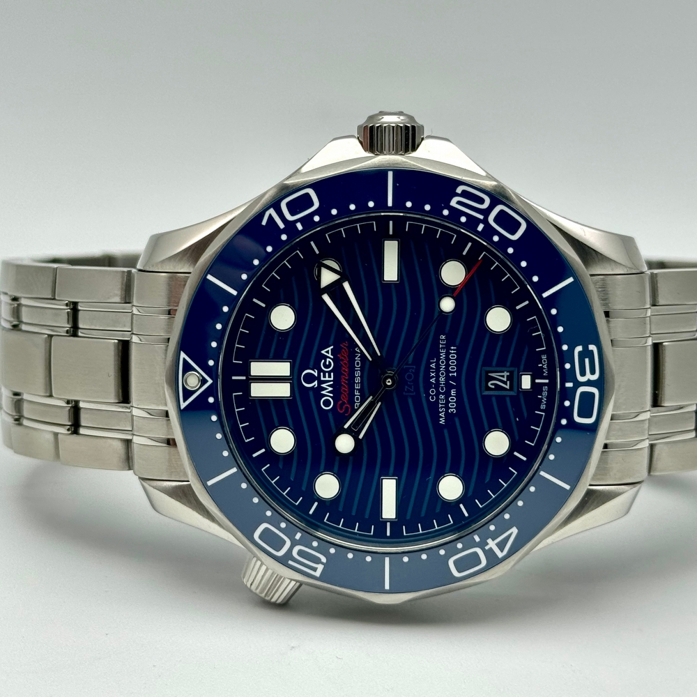 OMEGA SEAMASTER DIVER 300M MASTER CHRONOMETER BLUE