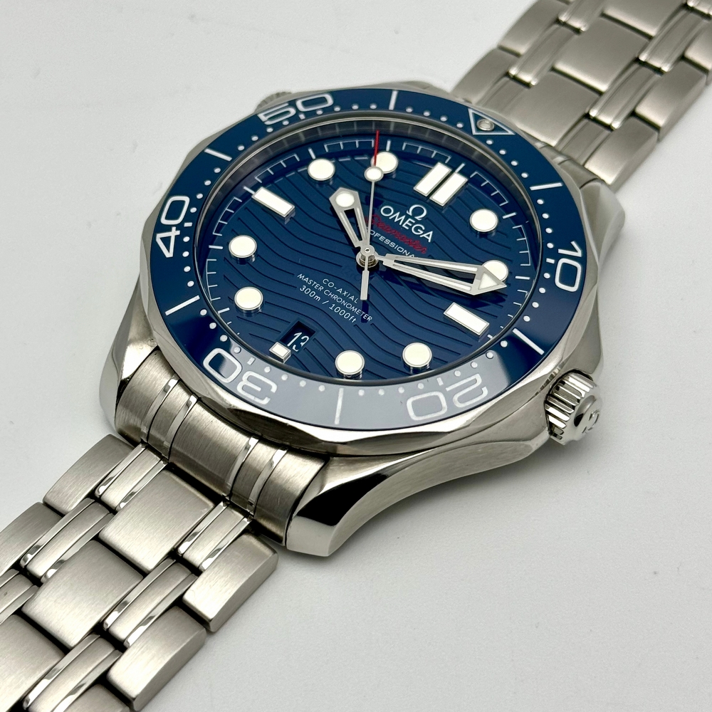 OMEGA SEAMASTER DIVER 300M MASTER CHRONOMETER BLUE