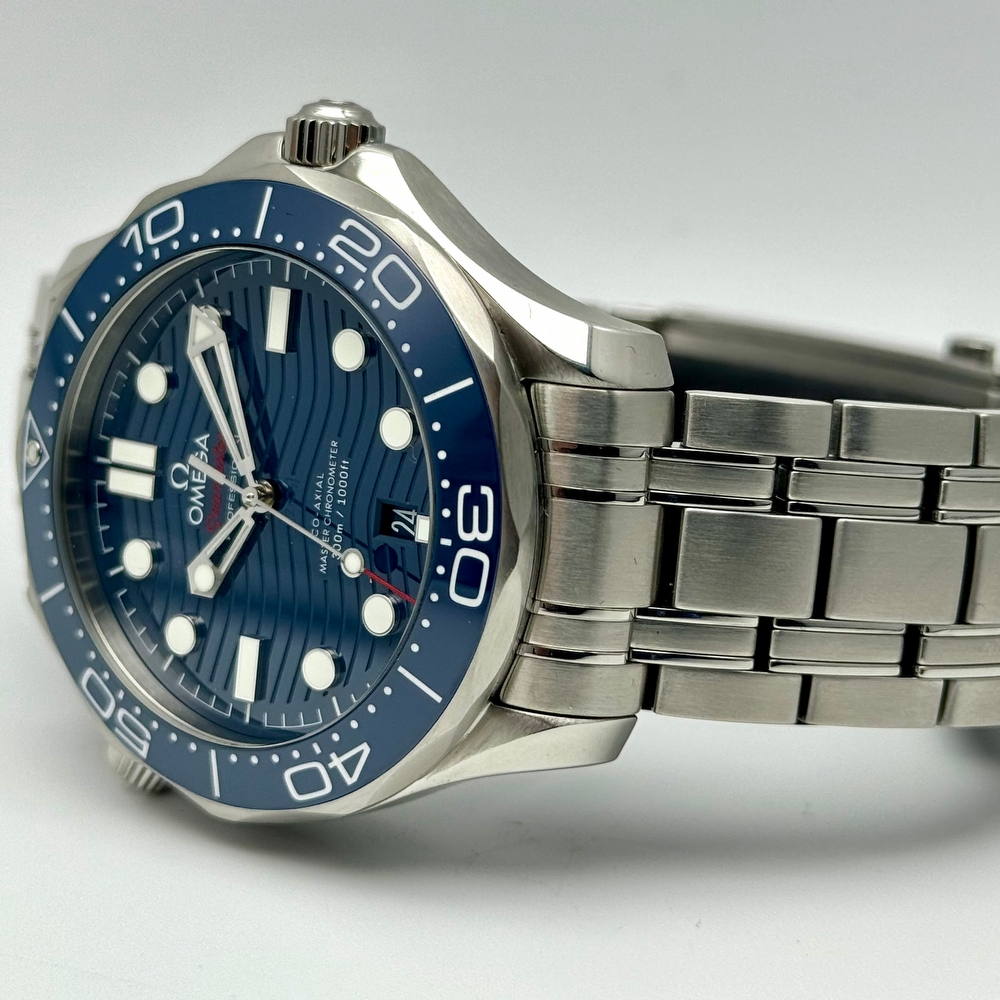 OMEGA SEAMASTER DIVER 300M MASTER CHRONOMETER BLUE