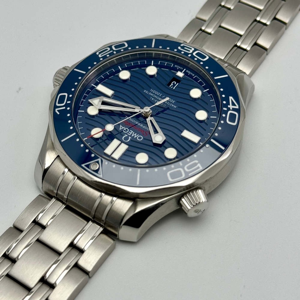 OMEGA SEAMASTER DIVER 300M MASTER CHRONOMETER BLUE