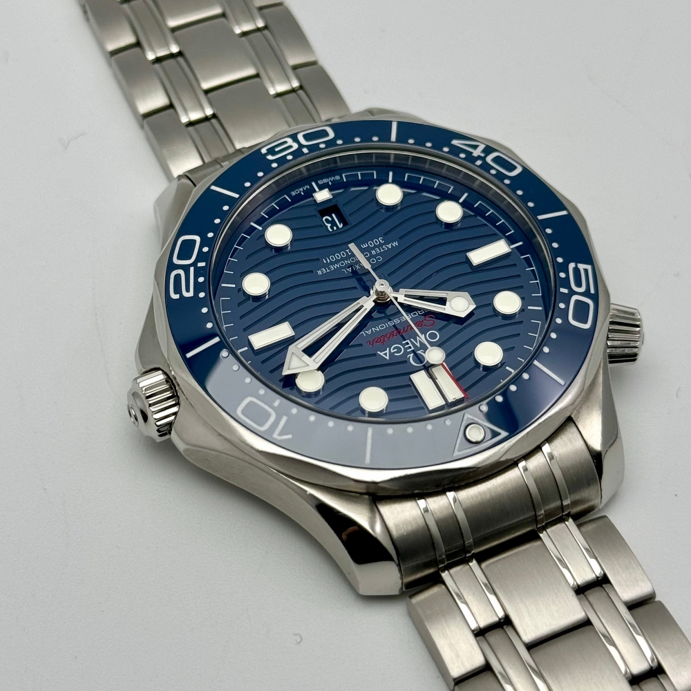 OMEGA SEAMASTER DIVER 300M MASTER CHRONOMETER BLUE