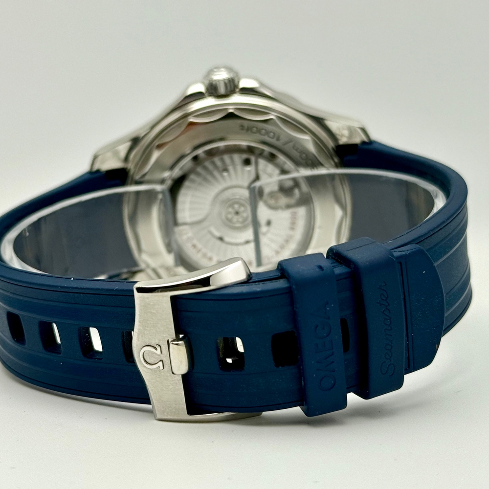 OMEGA SEAMASTER DIVER MASTER CHRONOMETER GREY