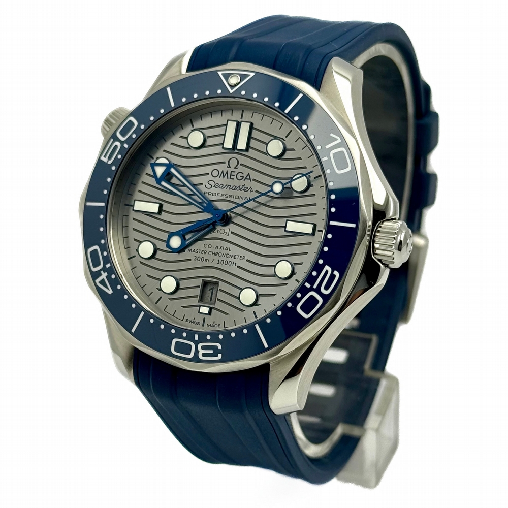 OMEGA SEAMASTER DIVER MASTER CHRONOMETER GREY OMEGA SEAMASTER DIVER MASTER CHRONOMETER GREY