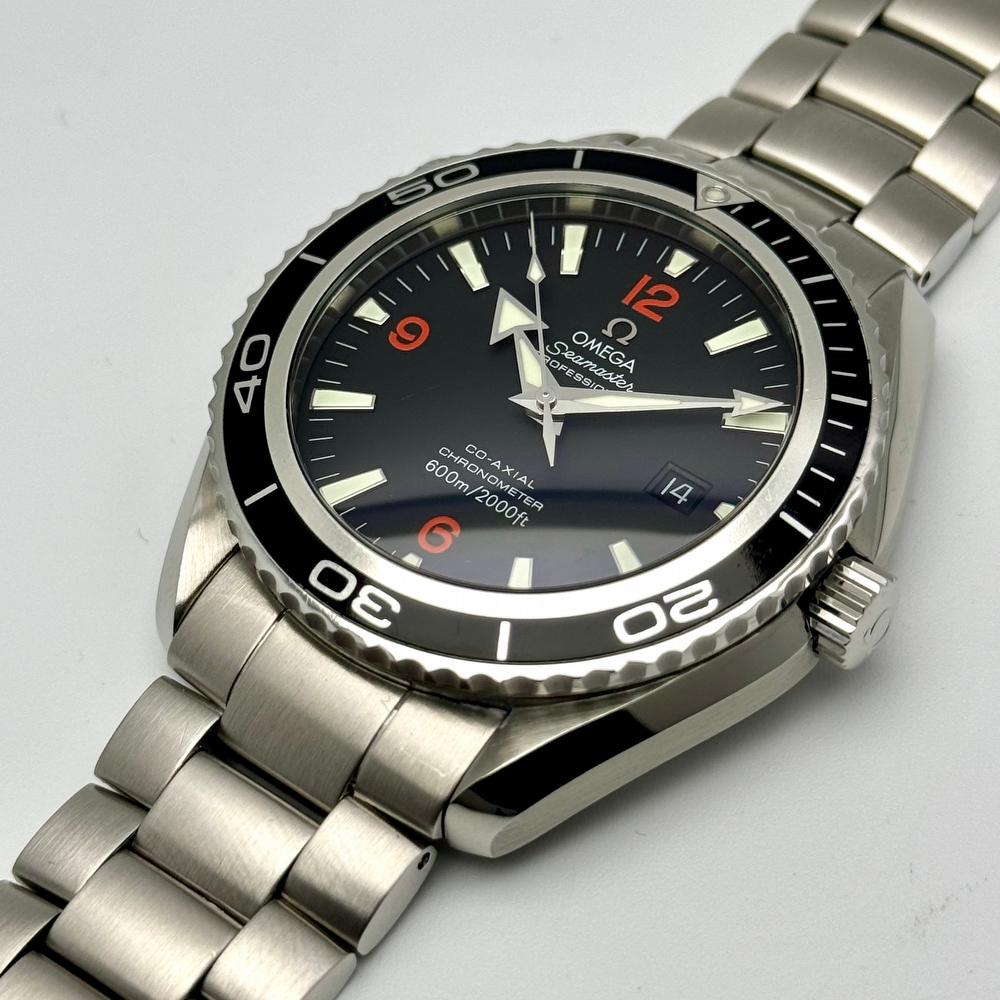 Omega Seamaster Planet Ocean 45