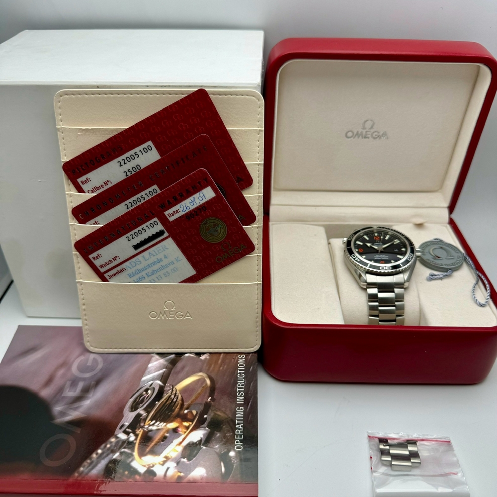 Omega Seamaster Planet Ocean 45