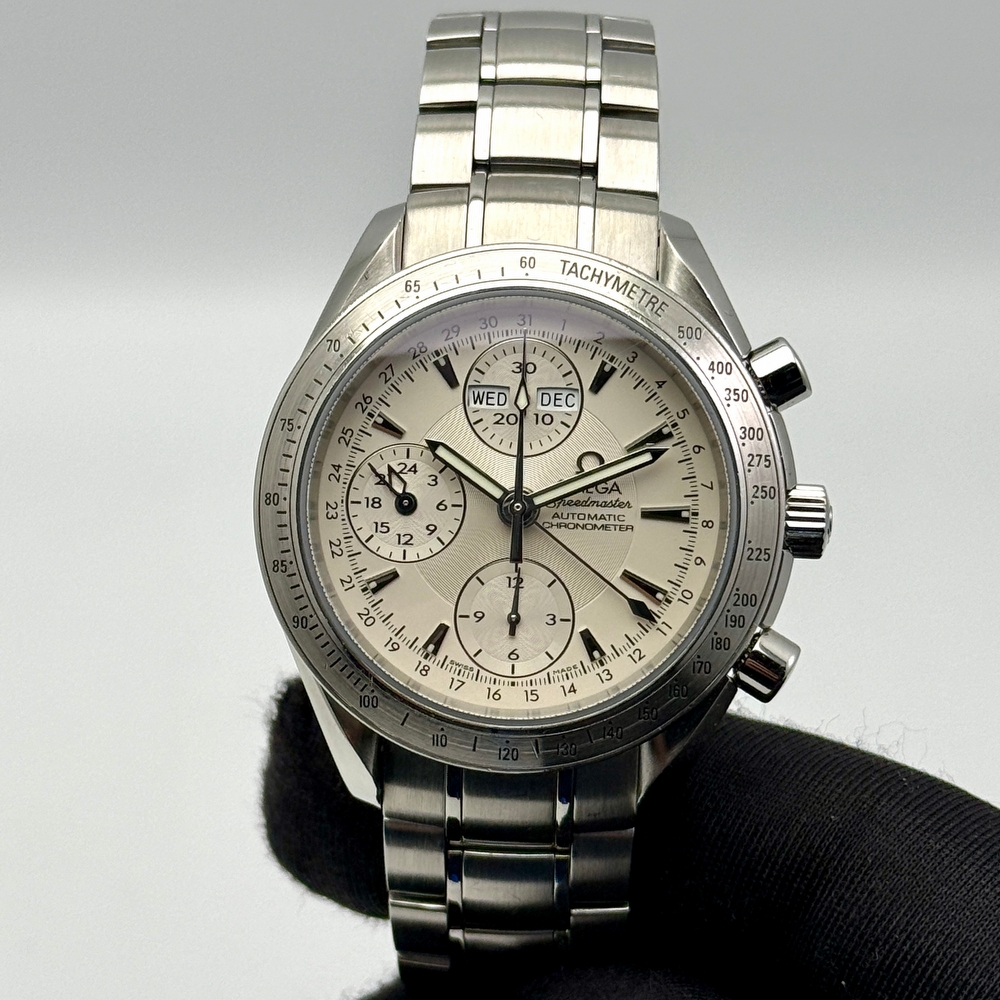 Omega Speedmaster Day-Date