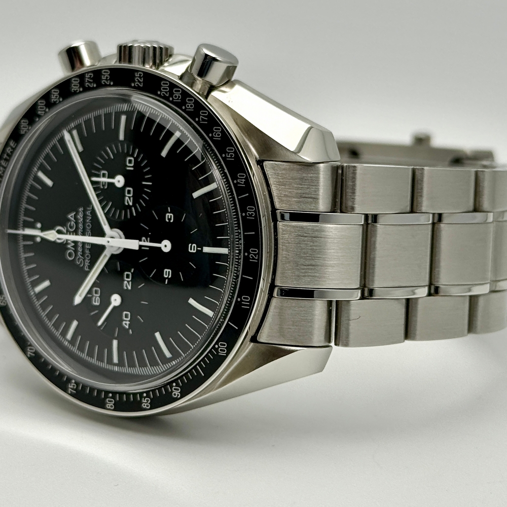 Omega Speedmaster Moonwatch