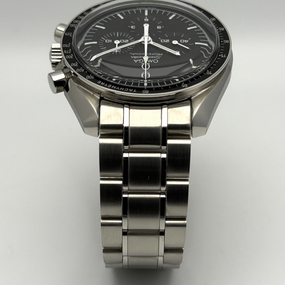 Omega Speedmaster Moonwatch