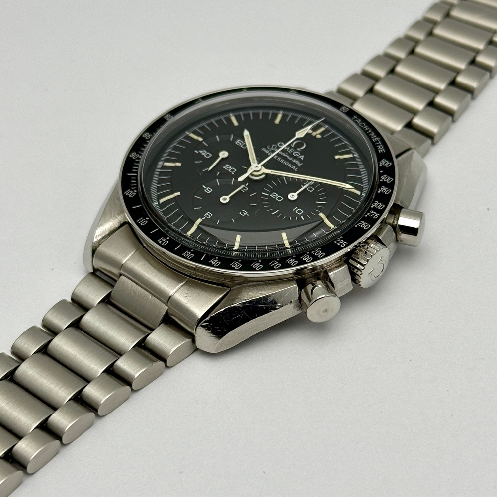 Omega Speedmaster Moonwatch 