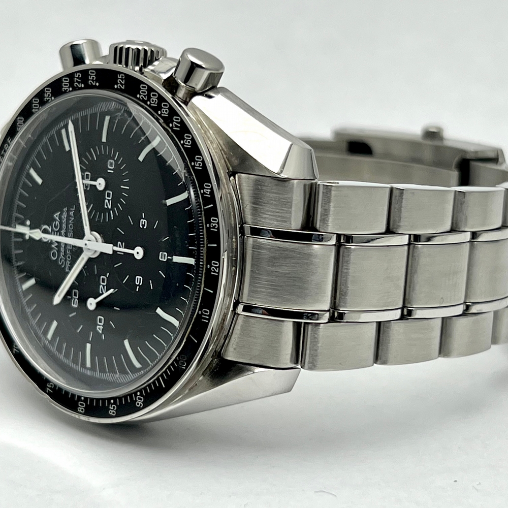 Omega Speedmaster Moonwatch Hesalite
