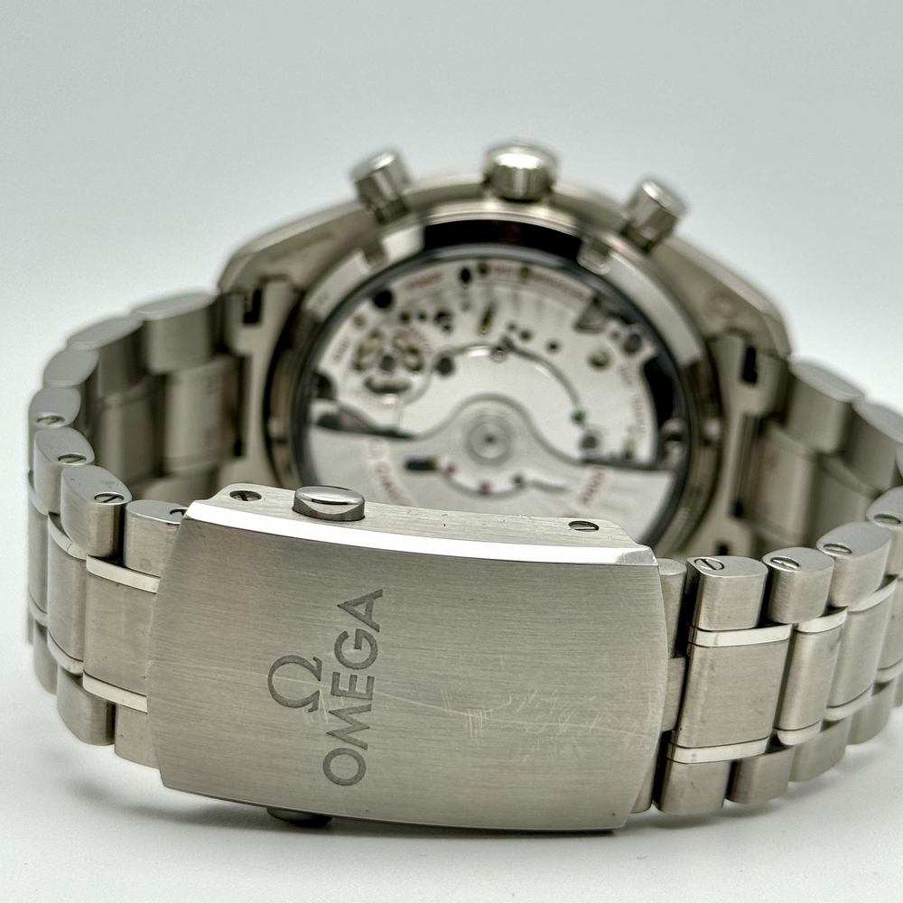 Omega Speedmaster Racing 