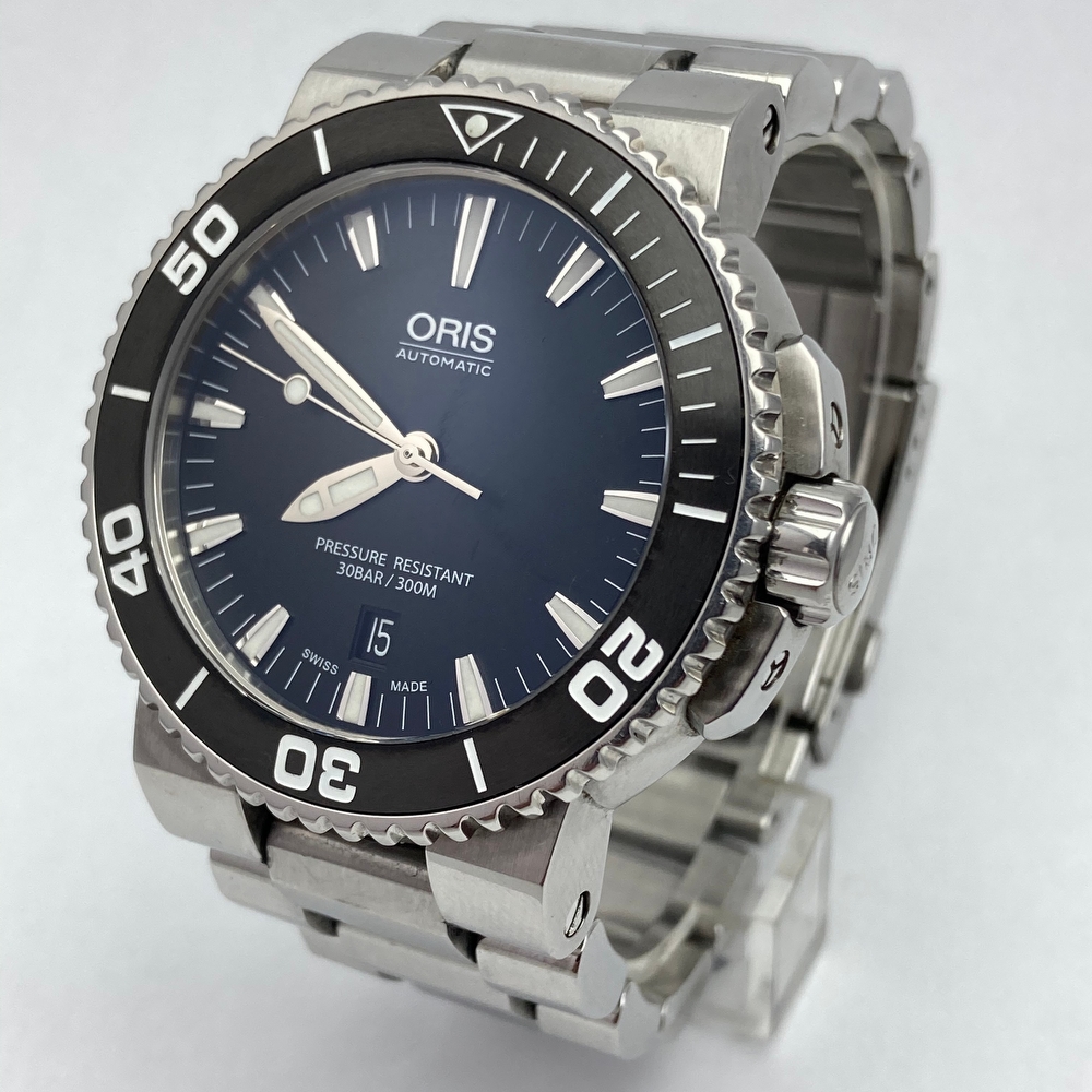 Oris Aquis Divers Date Steel Black Automatic 