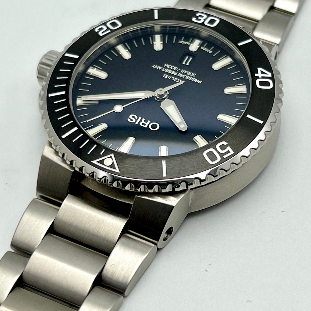 Oris Aquis Date Black