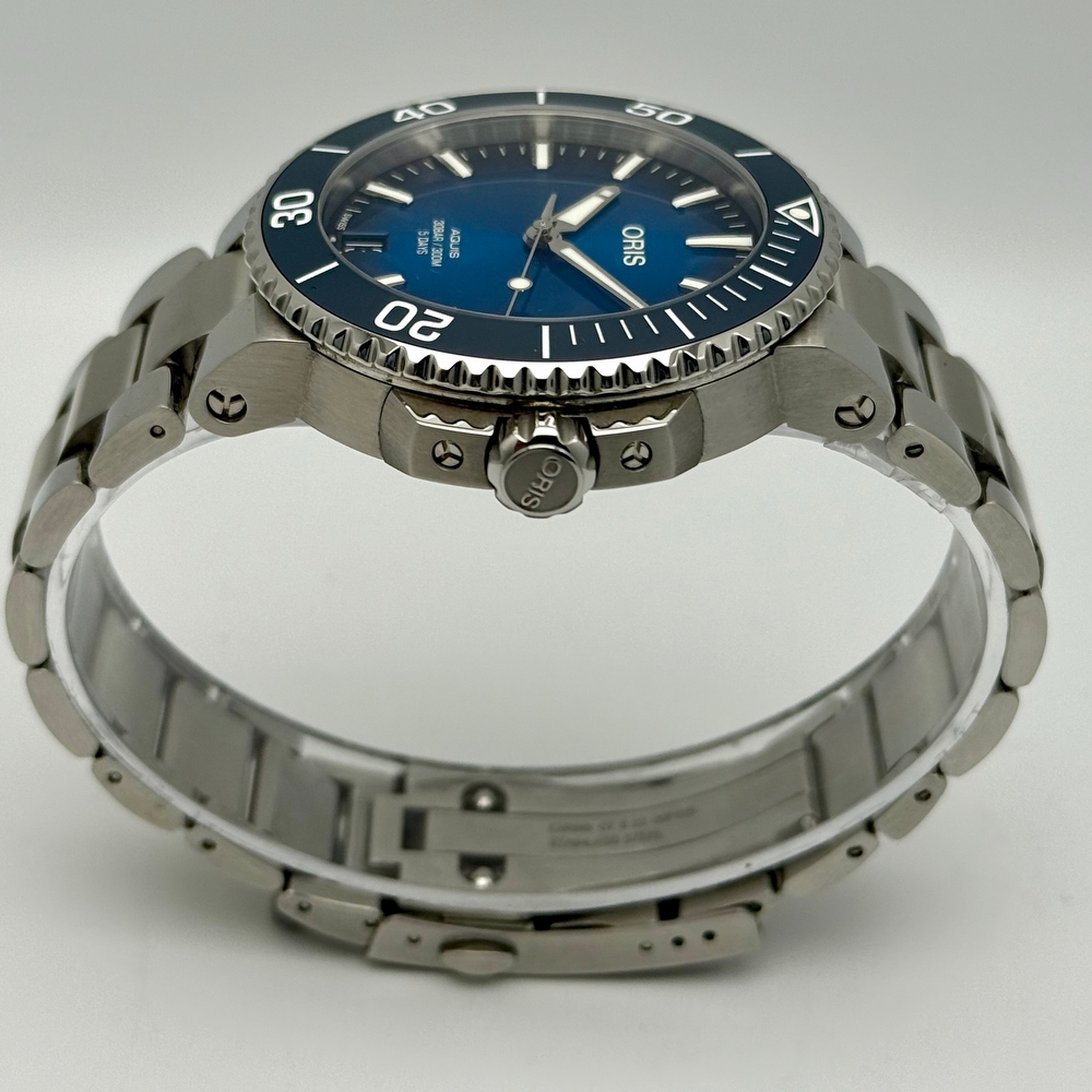 Oris Aquis Date Calibre 400