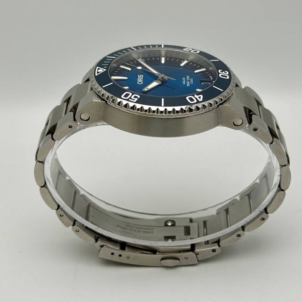 Oris Aquis Date Calibre 400