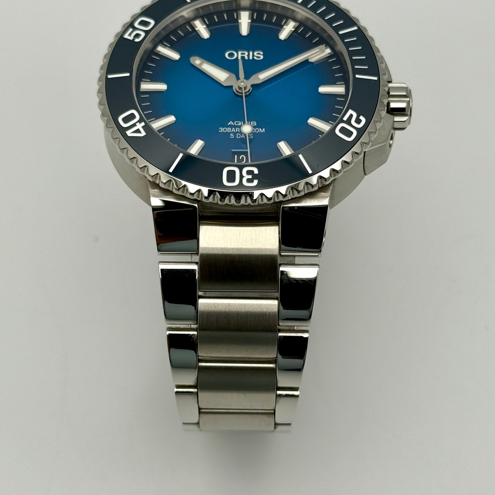 Oris Aquis Date Calibre 400