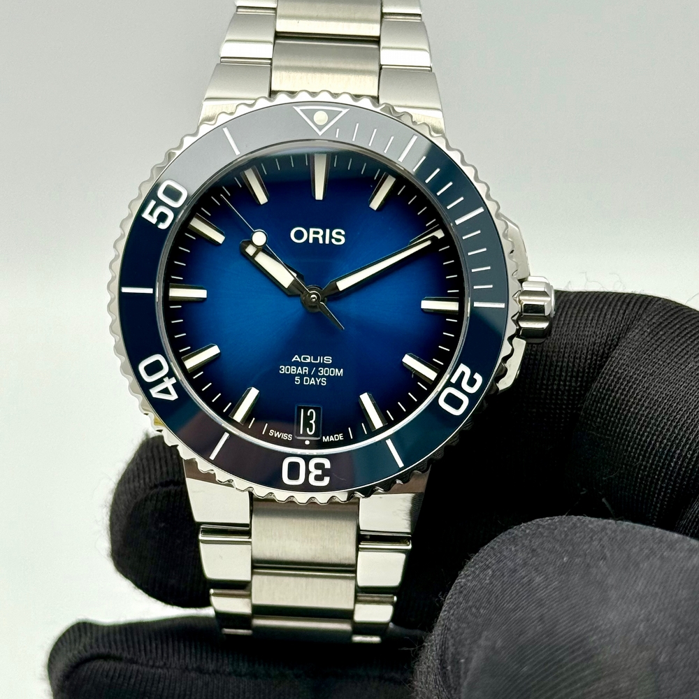Oris Aquis Date Calibre 400