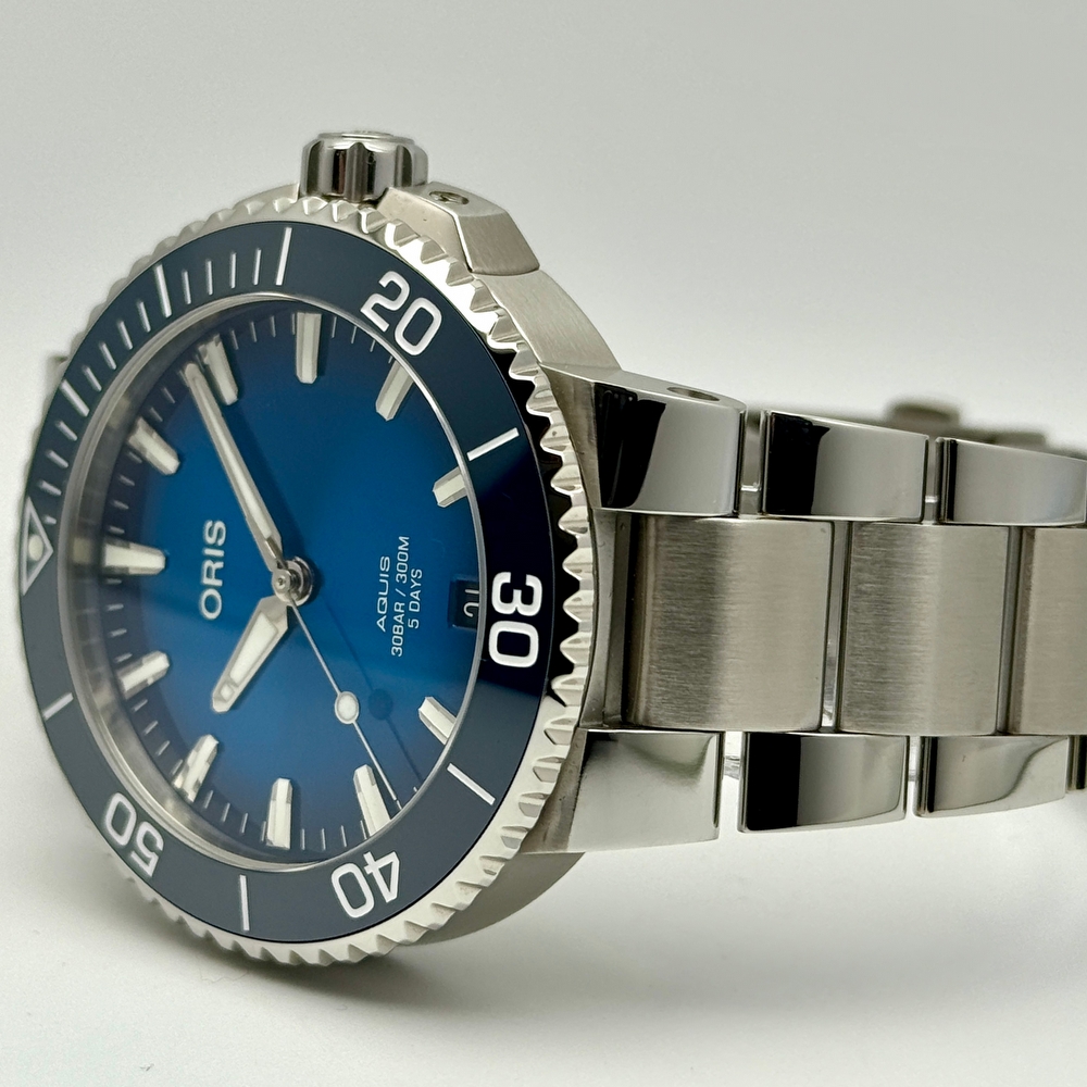 Oris Aquis Date Calibre 400 Blue