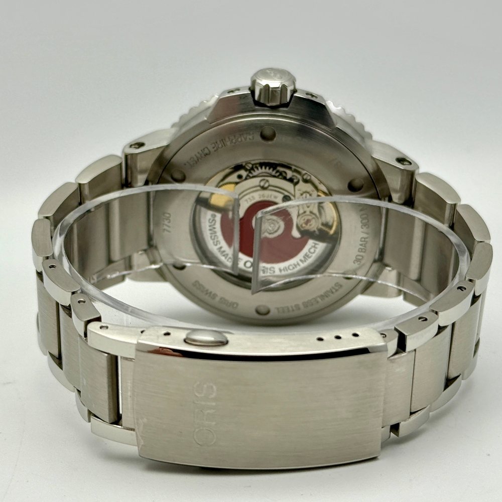 Oris Aquis Date Gradient Blue