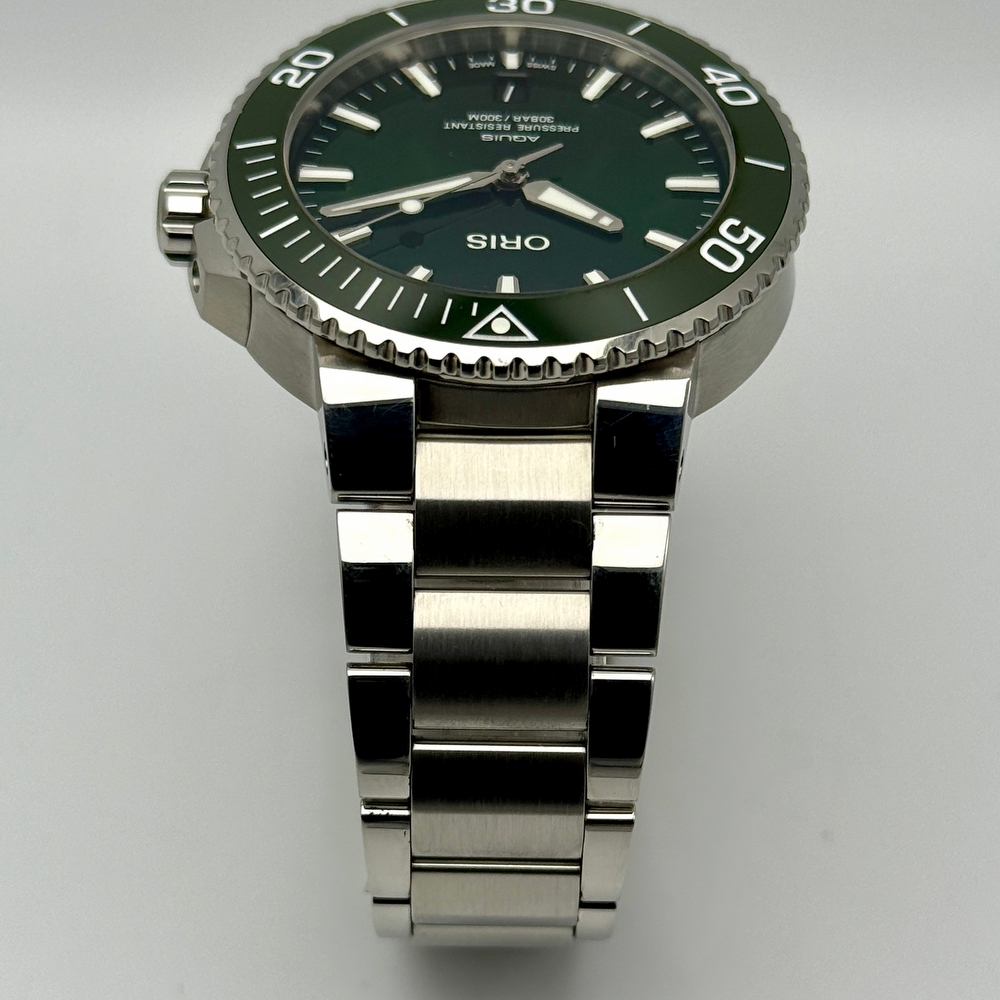 Oris Aquis Date Green