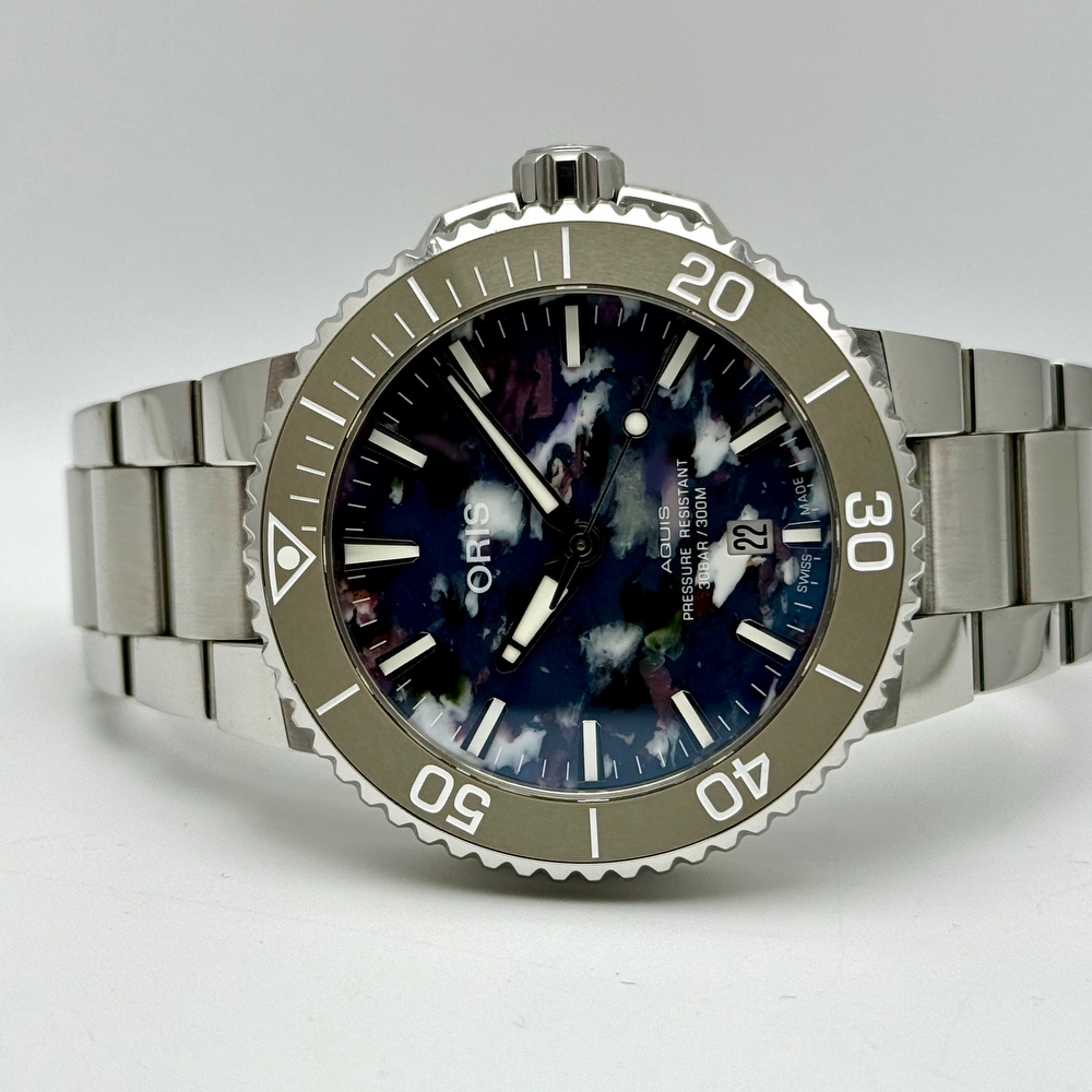 Oris Aquis Date Upcyle