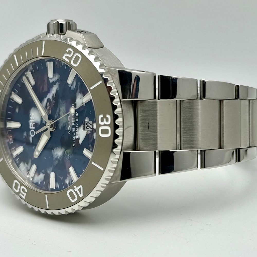 Oris Aquis Date Upcyle