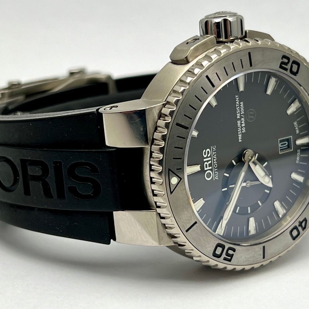 Oris Aquis Titan Small Second
