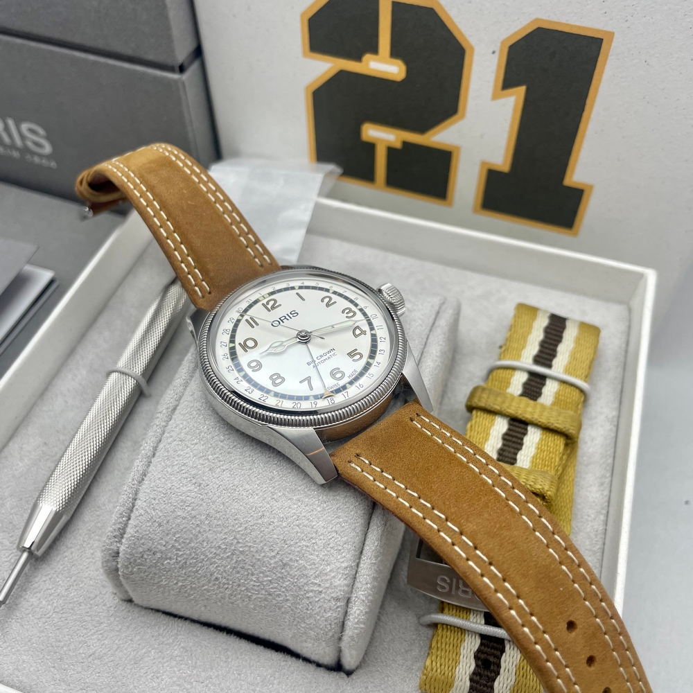 Oris Big Crown Pointer Date Roberto Clemente Limited Edition