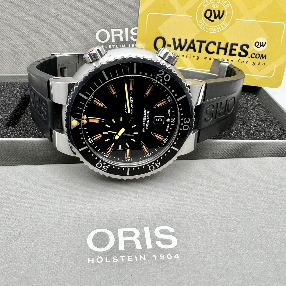 Oris Divers Small Seconds Date