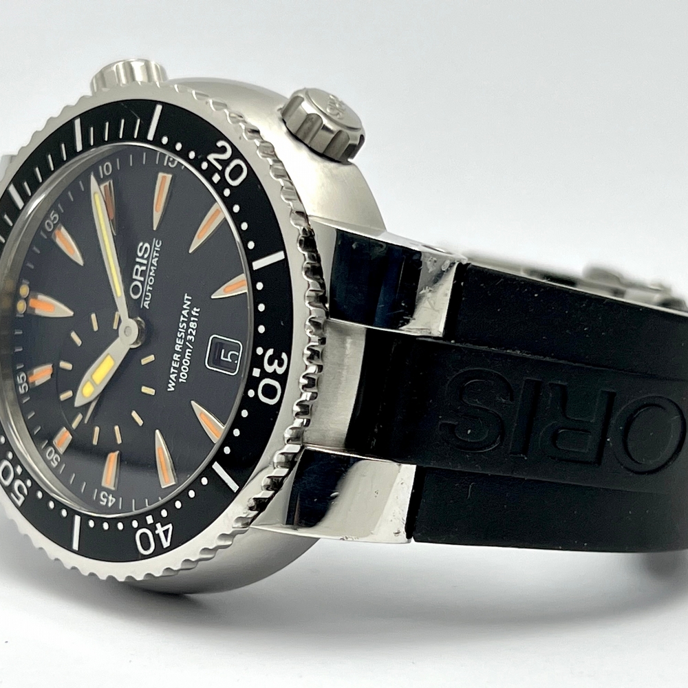 Oris Divers Small Seconds Date